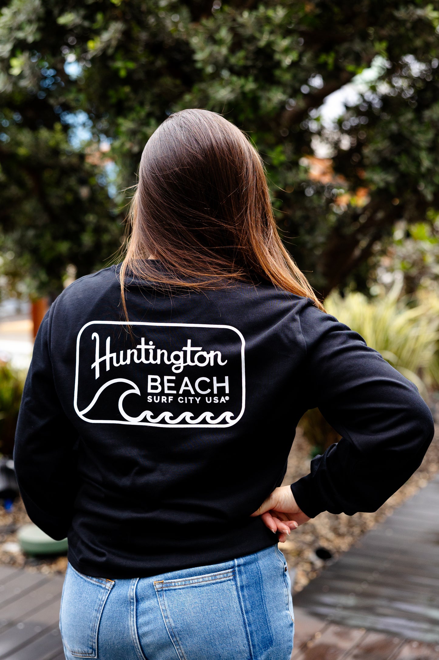 Huntington Beach Vintage Long Sleeve – Black